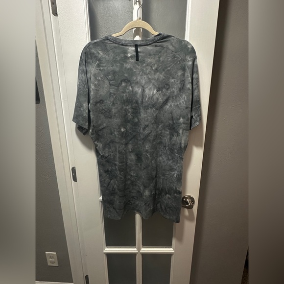 Lululemon Always Agile Short Sleeve-Diamond Dye True Navy Chambray - Picture 7 of 10